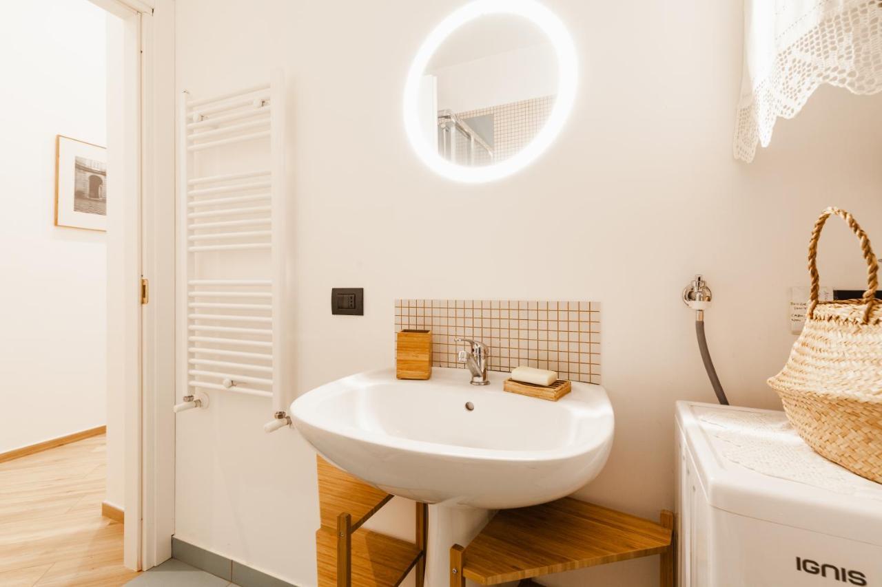 Apartment Moderno Nel Centro Storico Naples